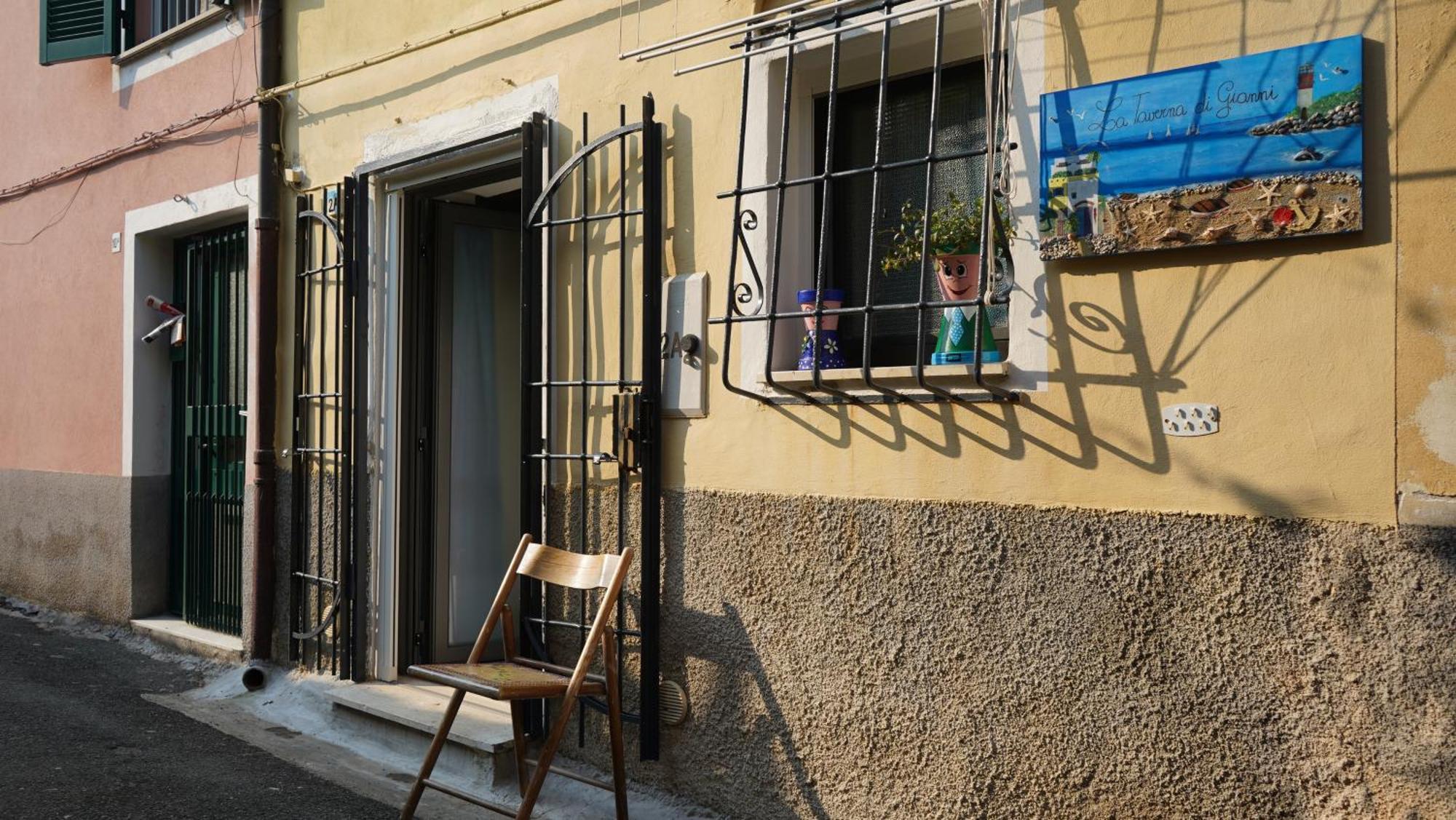 La Taverna Di Gianni Near The Beach Italy Riviera Savona Szoba fotó